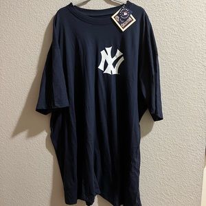 Men’s NY Yankees Tshirt Size 5XLT